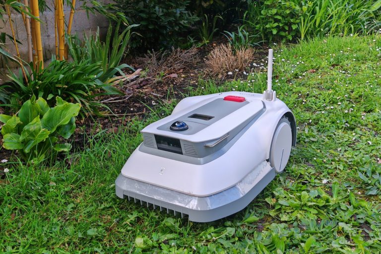 Tondeuse Ecovacs Goat G1-800. (Photo Objets du Futur)