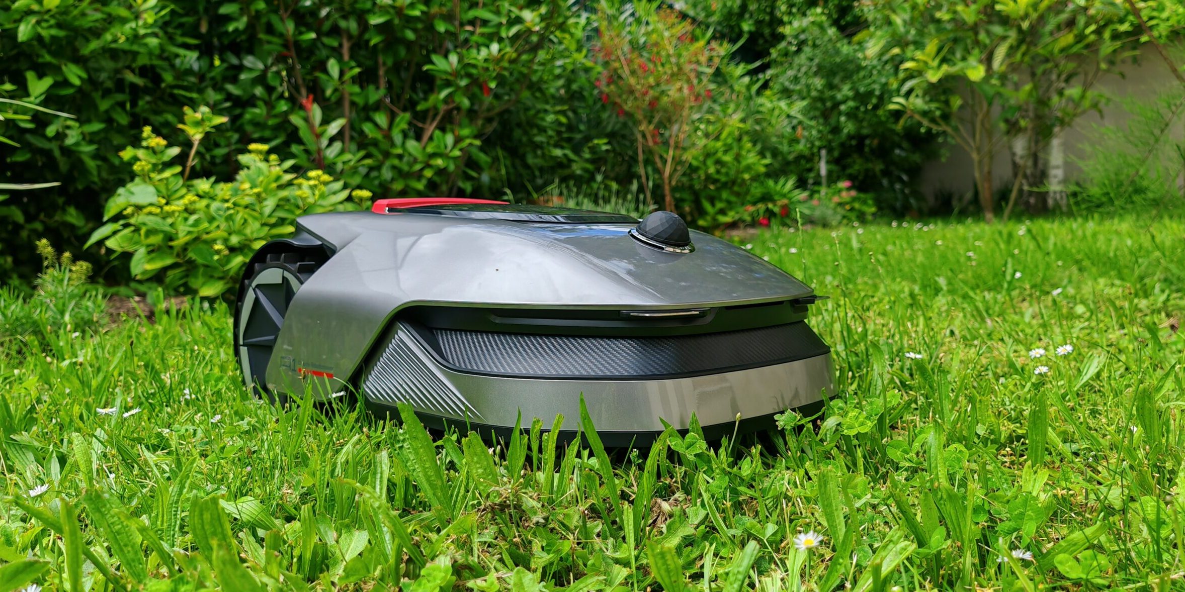 Dreame A1, une tondeuse robot facile à utiliser. (Photo Objets du Futur)