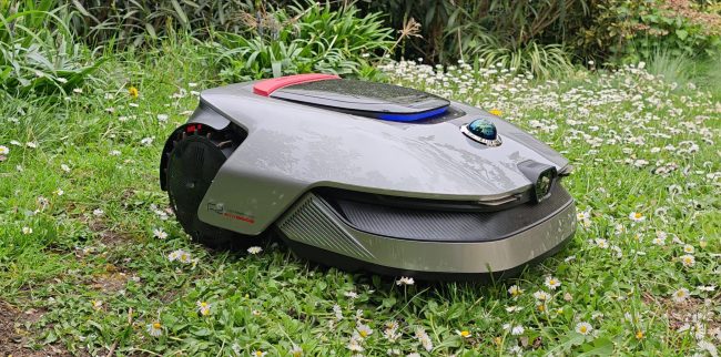 Le robot tondeuse Dreame A2. (Photo Objets du Futur)