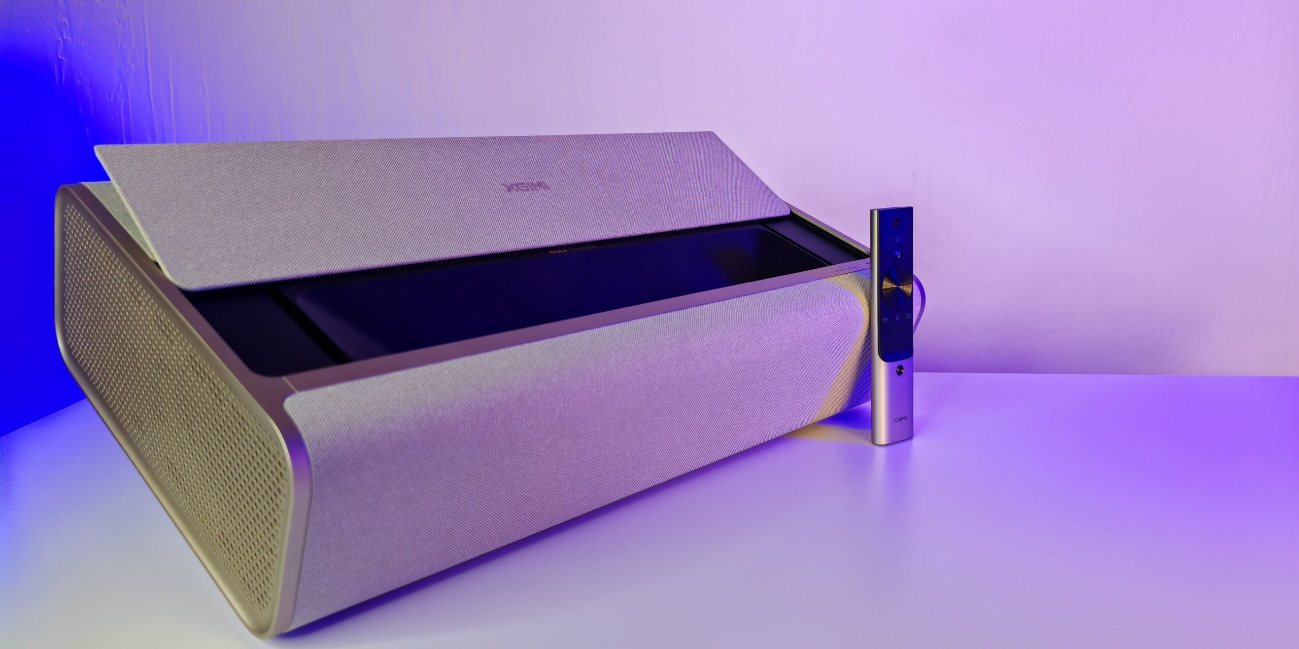 Le vidéoprojecteur à ultra courte focale Xgimi Aura 2. (Photo Objets du Futur)