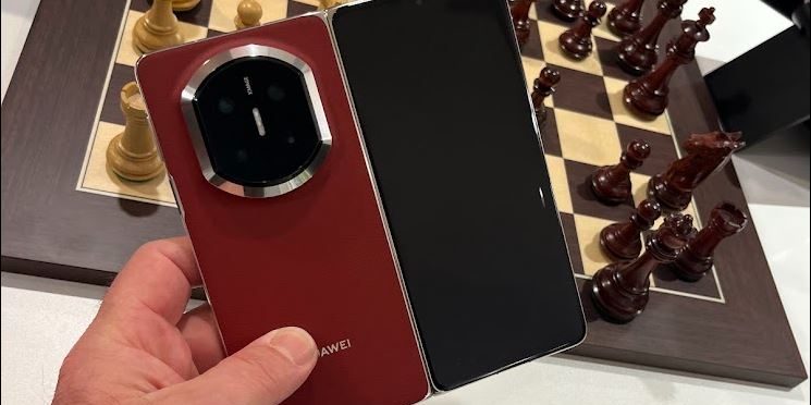 Le Huawei Mate X7, un bijou de technologie. (Photo Objets du Futur)