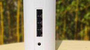 Chaque module possède 4 ports Ethernet à l'arrière : un port ultra-rapide à 2,5 Gbps et trois ports Gigabit. (Photo Objets du Futur)