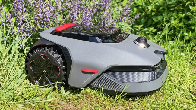 MOVA LiDAX Ultra, un robot tondeuse facile à vivre. (Photo Objets du Futur) MOVA LiDAX Ultra, un robot tondeuse facile à vivre. (Photo Objets du Futur)