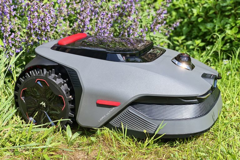 MOVA LiDAX Ultra, un robot tondeuse facile à vivre. (Photo Objets du Futur)
