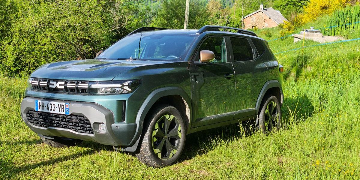 Le Dacia Duster Hybrid-G 150 4X4. (Photo Odbjets du Futur)