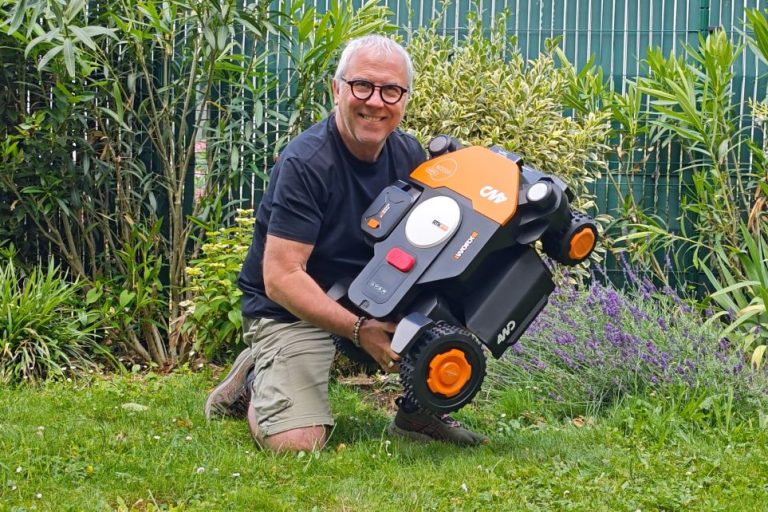 Le Robot Tondeuse Worx Landroid Vision Cloud 4WD. (Photo Objets du Futur)