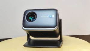Le BOOM mini est un projecteur discret, léger, et facile à déplacer. (Photo Objets du Futur)