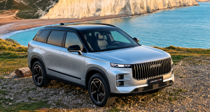 Le JAECOO 7 illustre l’offensive menée en France par le groupe Chery, qui s’appuie sur plusieurs marques pour tenter de s’imposer durablement sur le marché automobile français.